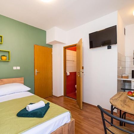Studio And Rooms Zadar City Wall Exterior foto